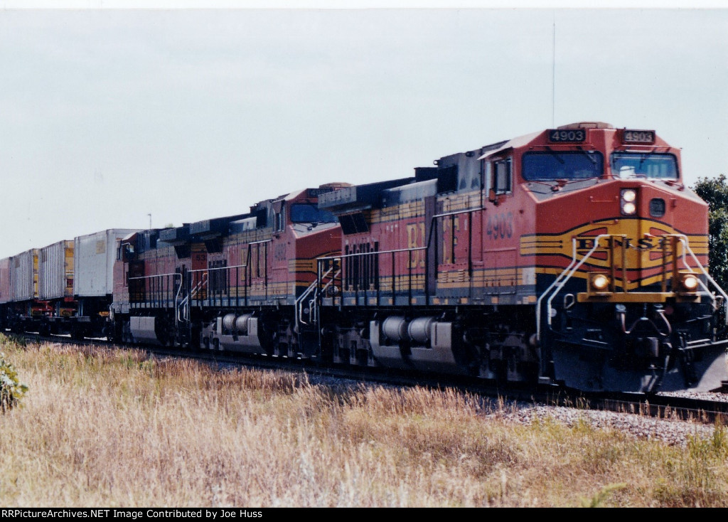 BNSF 4903 West